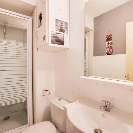 Apartment Saint Clair.1 アパート *